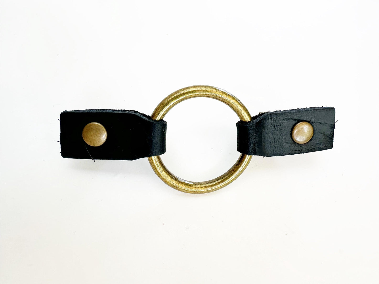 Dress Cinch Clip | Bronze Ring & Black Leather Sweater Clip | Unique Clothing Clasps Shawl Clip | Steampunk Minimalist Versatile Skinny Belt