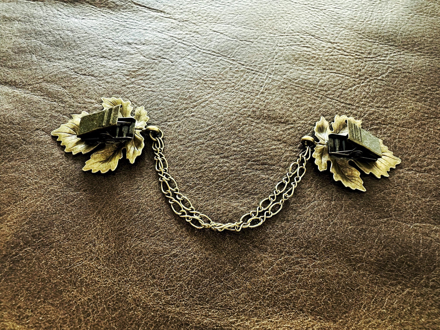 "Sylvan" Bronze Metal Maple Leaf Cloak Clasp w/Chains