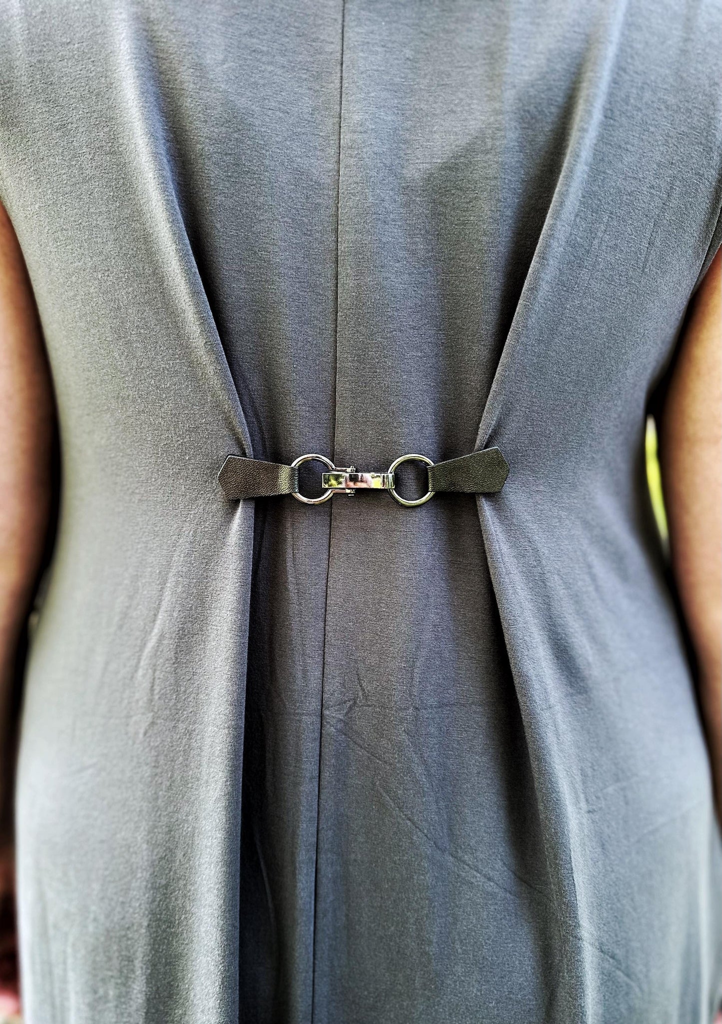 NEW Black Buckle & Silver-Gray Leather Cinch Clip, Skinny Belt Alternative for Dress, Jacket, Cardigan, Mini-Tailor Button Closure,