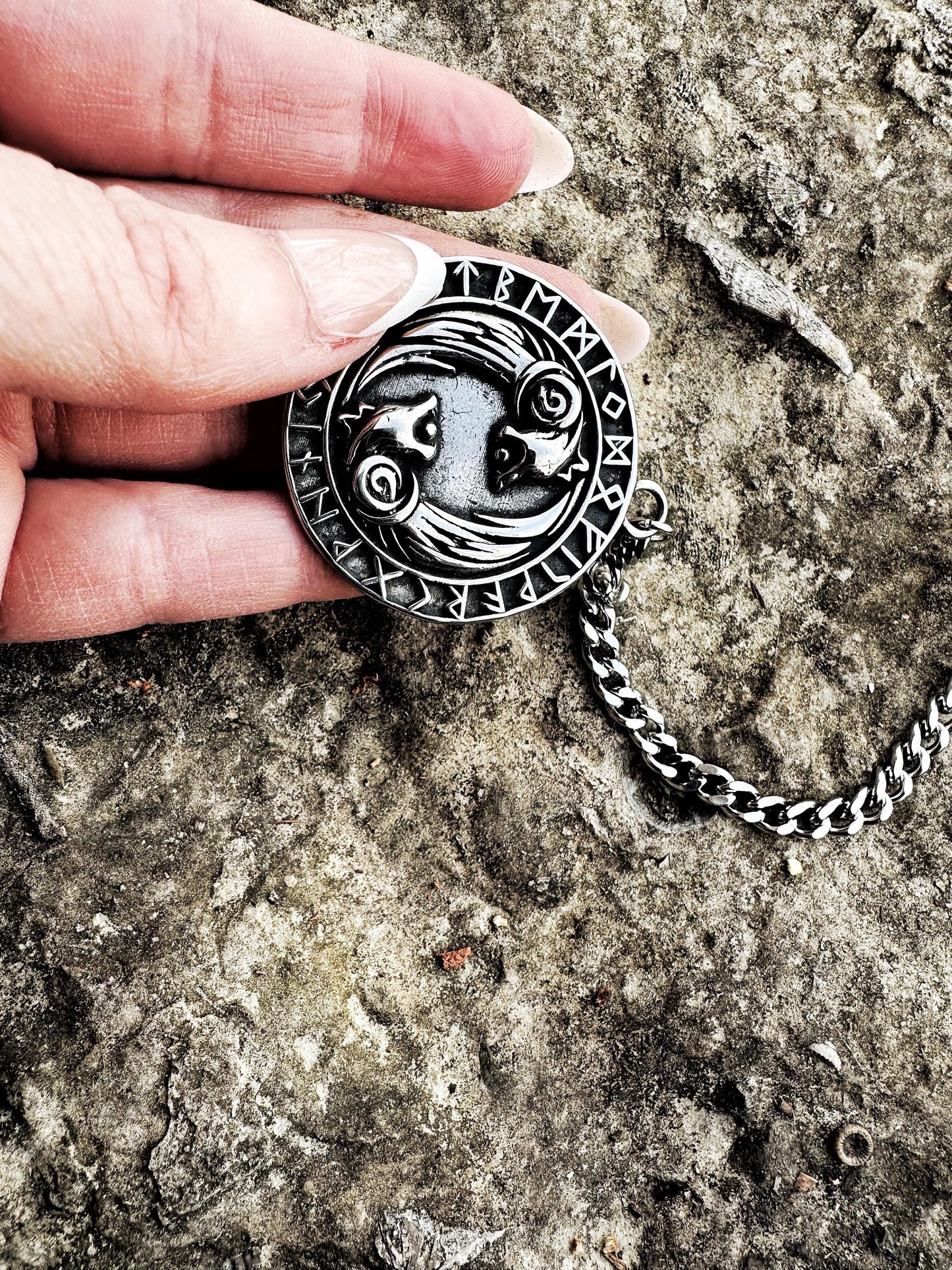 Nordic Wolf Silver Cloak Clasp w/ Chain (Stainless Steel)