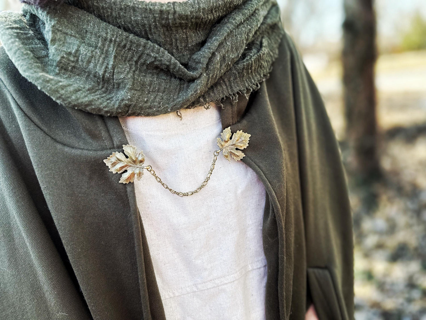 "Sylvan" Bronze Metal Maple Leaf Cloak Clasp w/Chains