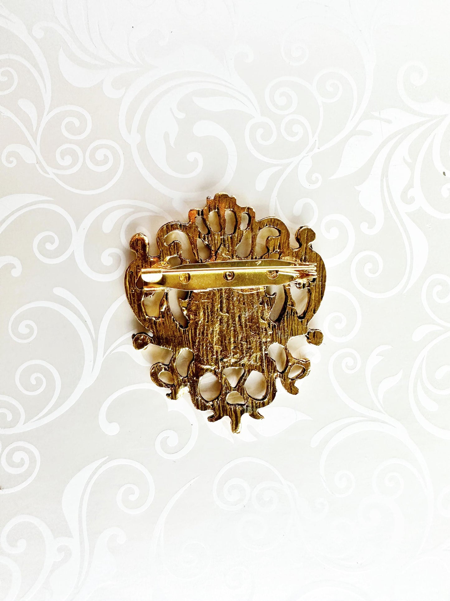 Gold Heraldic Coat-of-Arms Cloak Clasp Pin