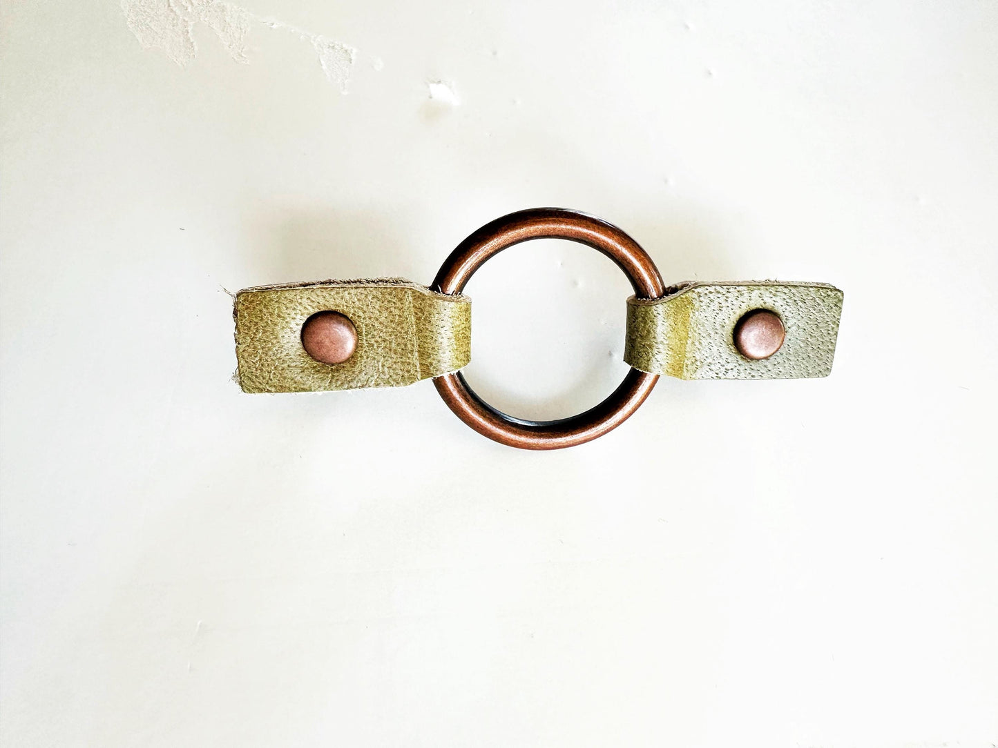 Dress Cinch Clip | Copper Ring & Green Leather Sweater Clip | Unique Clothing Clasps Shawl Clip | Steampunk Minimalist Versatile Skinny Belt