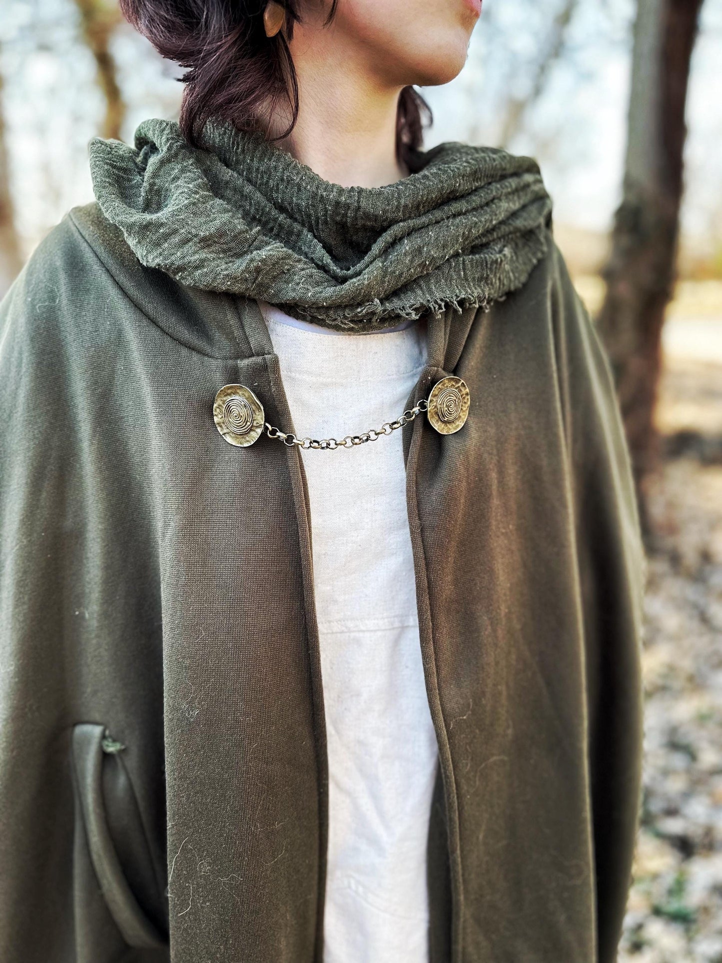 NEW Medallion Cloak Clasp with Chain in Bronze or Silver