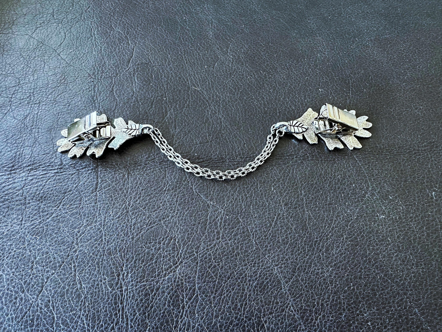 "Terebinth" Silver Leaf w/ Chains Cloak Clasp