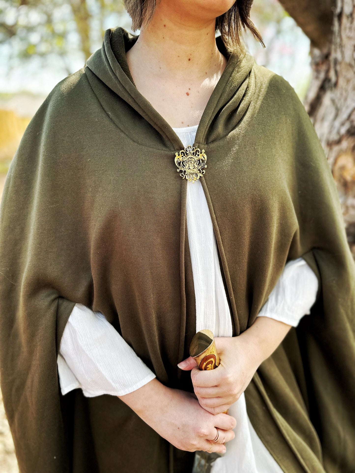 Gold Heraldic Coat-of-Arms Cloak Clasp Pin