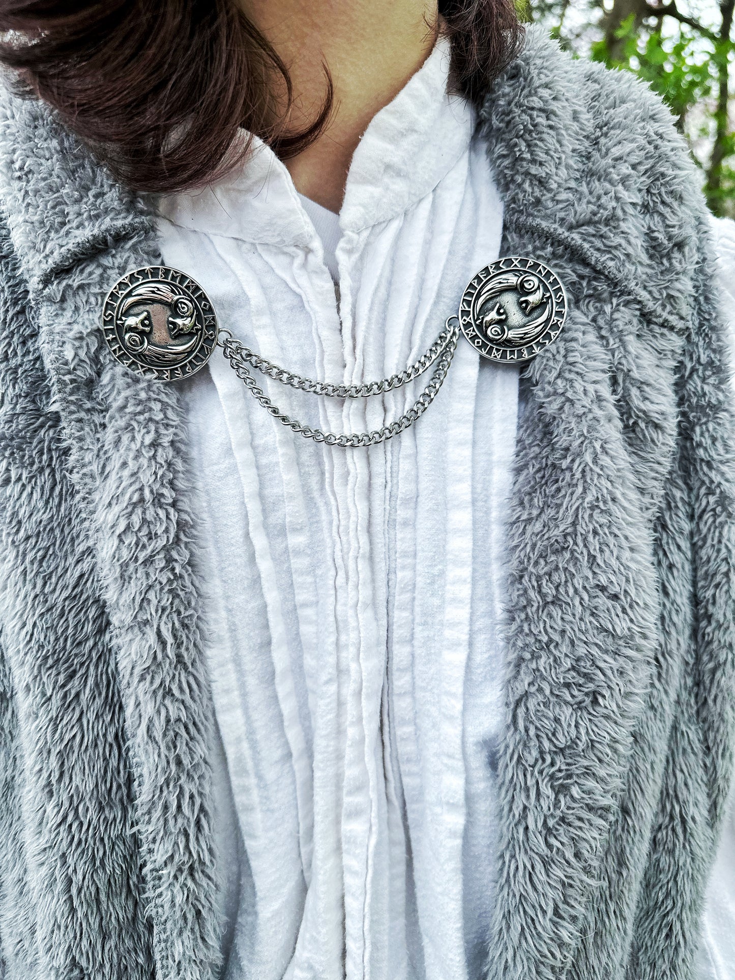 Nordic Wolf Silver Cloak Clasp w/ Chain (Stainless Steel)