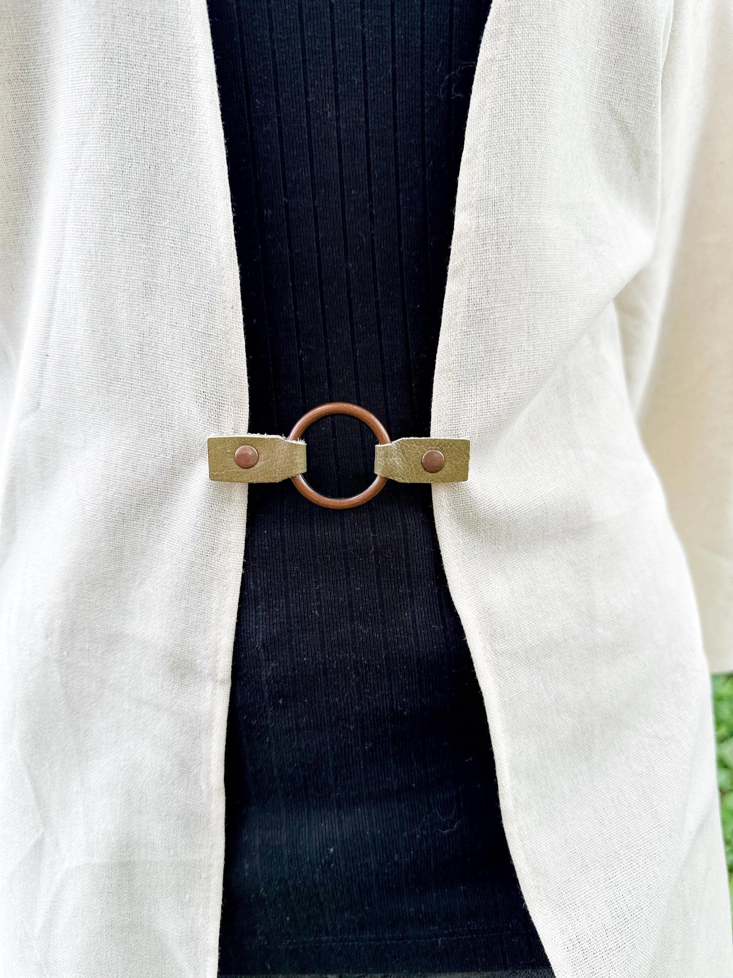 Dress Cinch Clip | Copper Ring & Green Leather Sweater Clip | Unique Clothing Clasps Shawl Clip | Steampunk Minimalist Versatile Skinny Belt