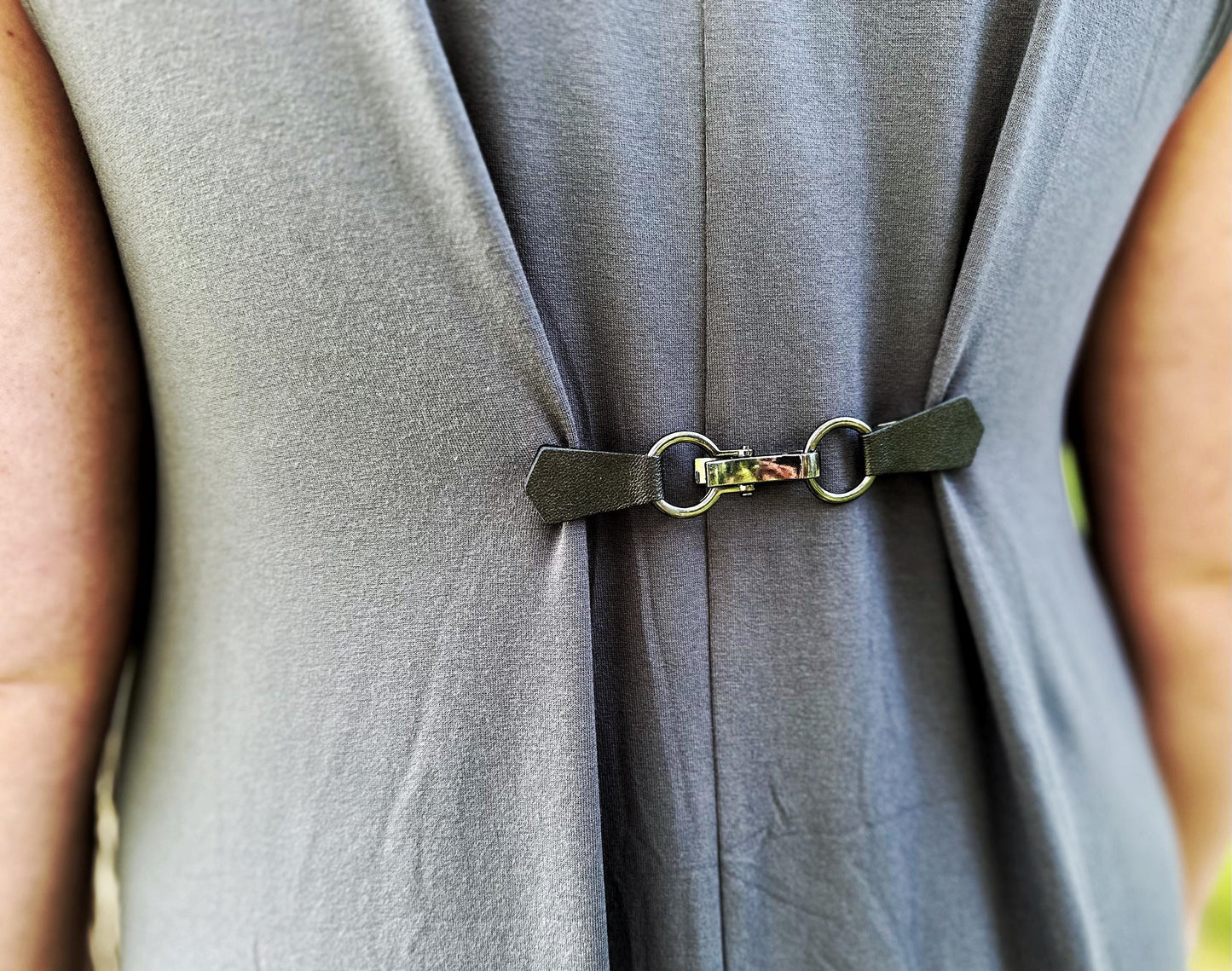NEW Black Buckle & Silver-Gray Leather Cinch Clip, Skinny Belt Alternative for Dress, Jacket, Cardigan, Mini-Tailor Button Closure,